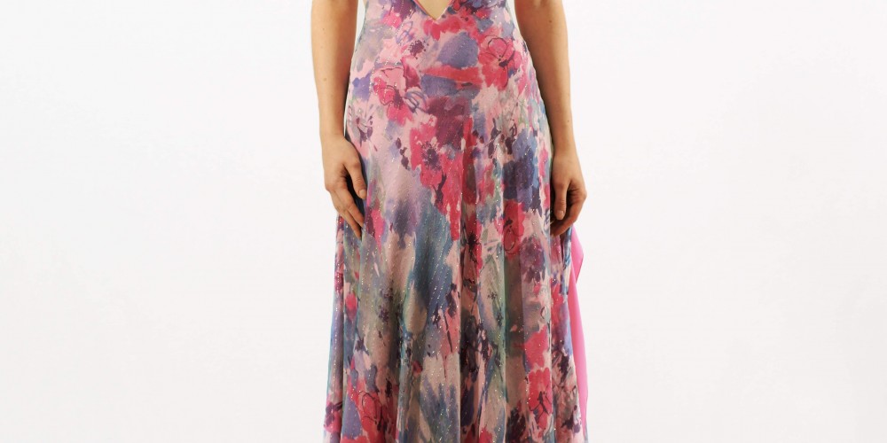 Vestido largo estampado de gasa con aberturas