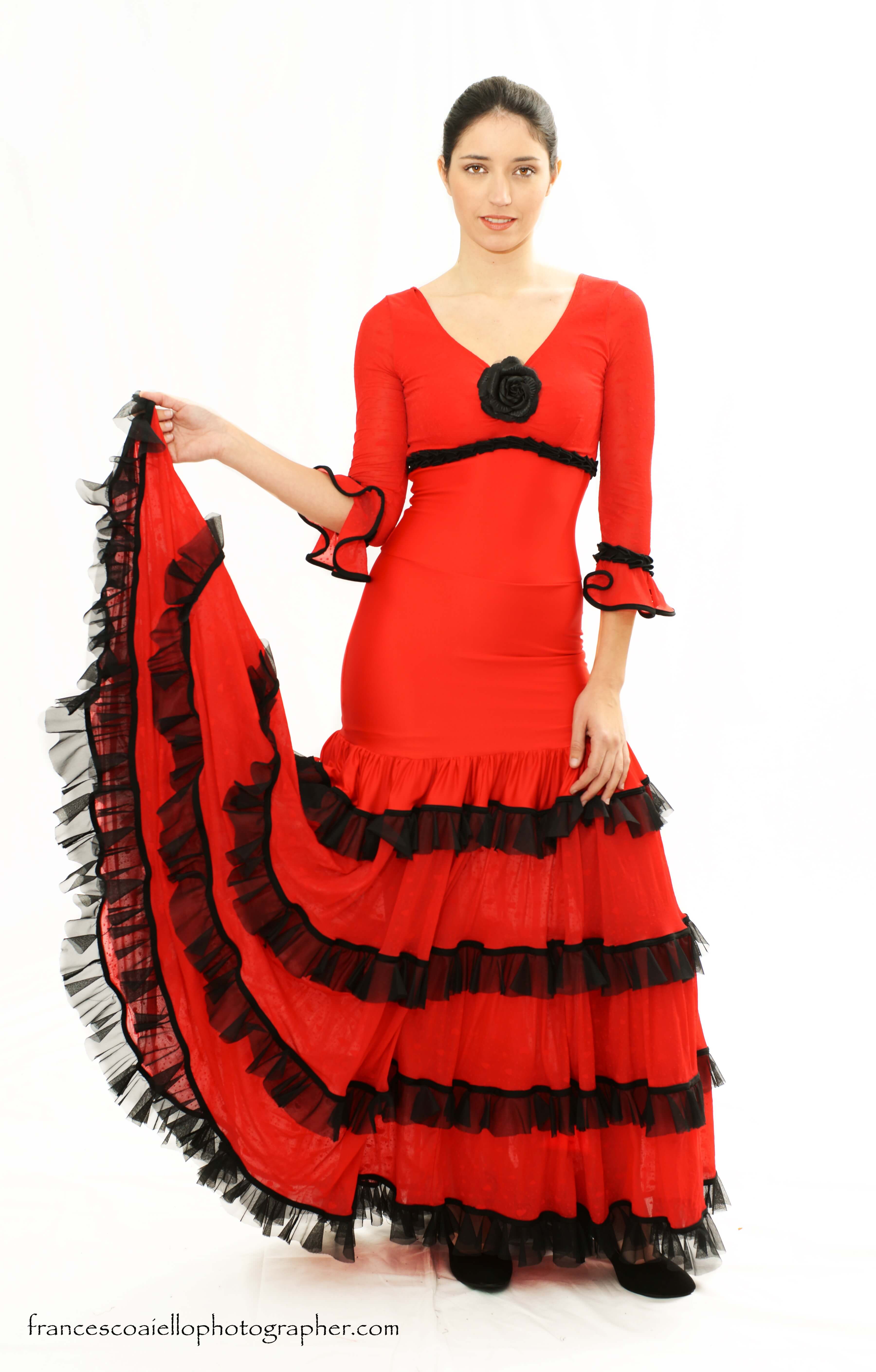 Vestido flamenco de lycra rojo con volantes