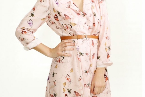 Vestido camisero estampado en seda largo.
